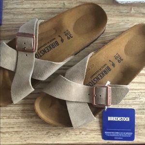Rare Birkenstock Siena taupe suede size 8 1/2-39